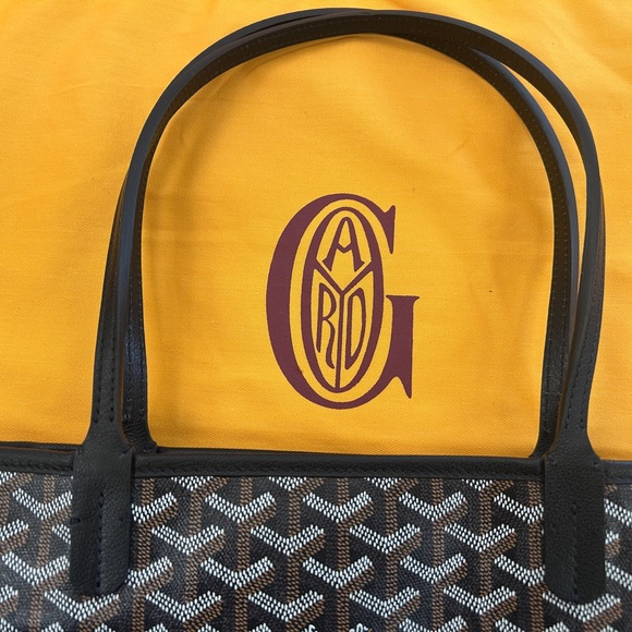 Artois PM Tote Bag - Black Leather Trim with Black, and Brown - Size Med - Picture 4 of 9